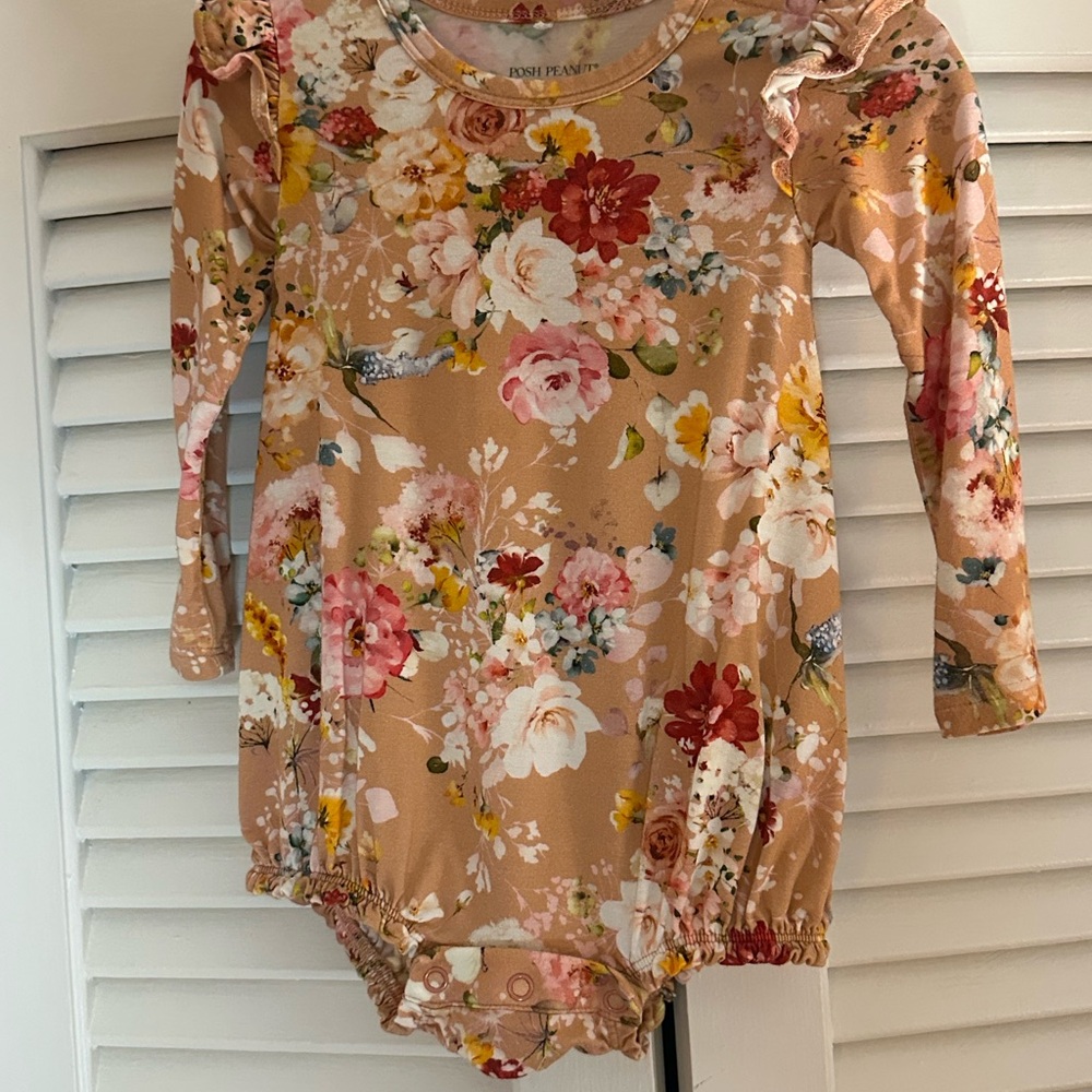 Posh Peanut Floral Bubble Romper Celia - Picture 5 of 6